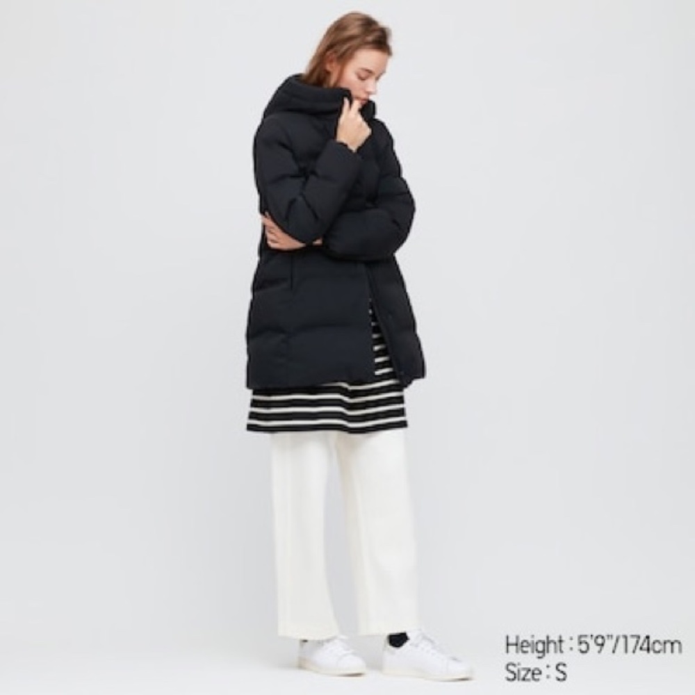 UNIQLO Women seamless down short coat size XL